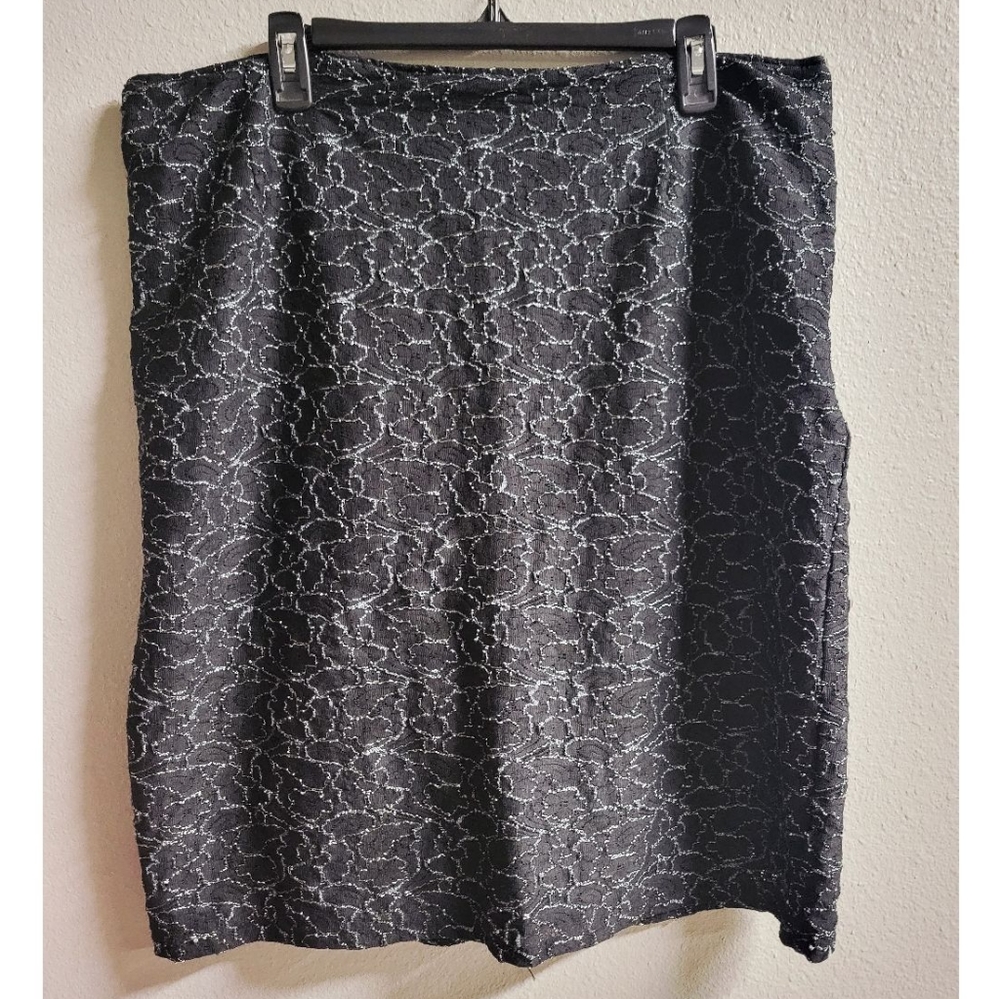 Avenue Midi Pencil Skirt